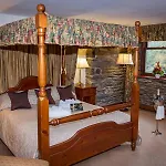 Hotel Whitewater &