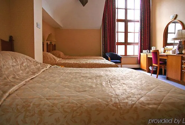 Whitewater & Hotel Newby Bridge