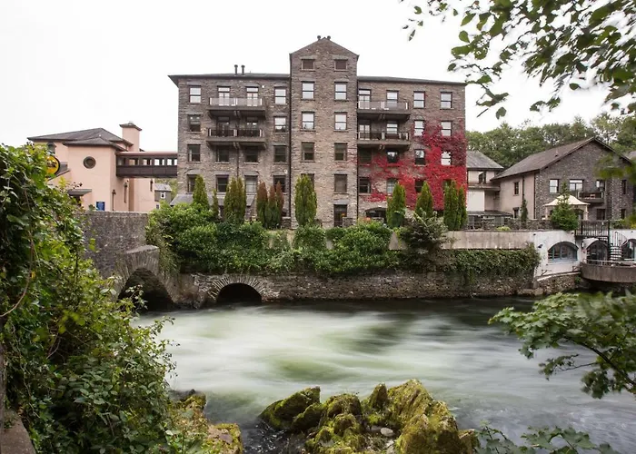 Whitewater & Hotel 3*