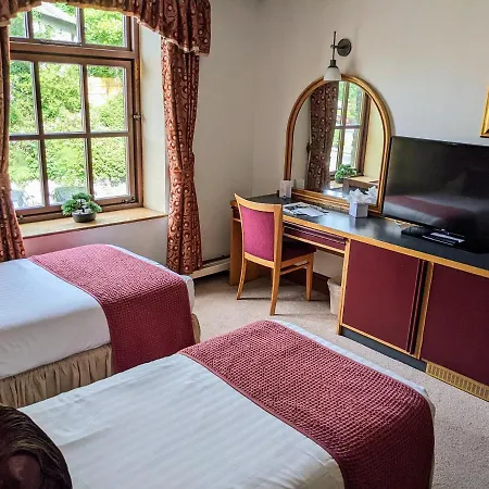 Hotel Whitewater &