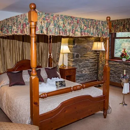 Hotel Whitewater &