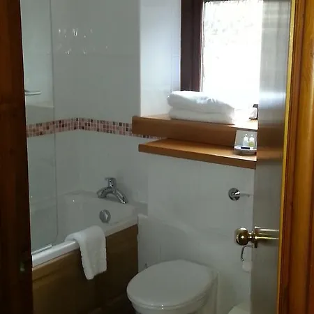 Whitewater & Hotell 3*