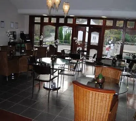 Whitewater & Ξενοδοχείο 3*