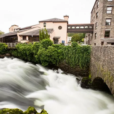 Ξενοδοχείο Whitewater & 3*