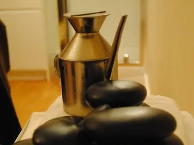 وسبا وايتووتر فندق