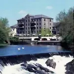 Whitewater & Otel 3*