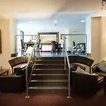 Otel Whitewater &