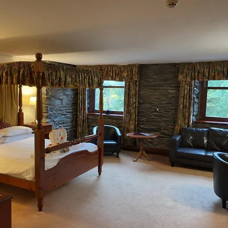 Whitewater & מלון ניובי ברידג'