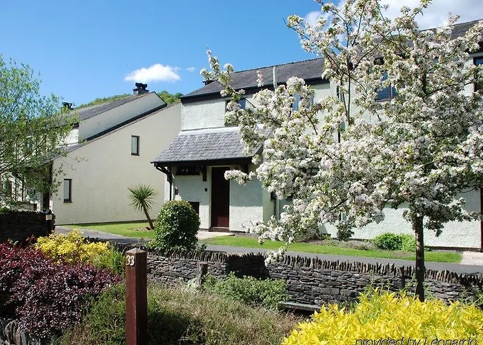 Whitewater & Hotel Newby Bridge